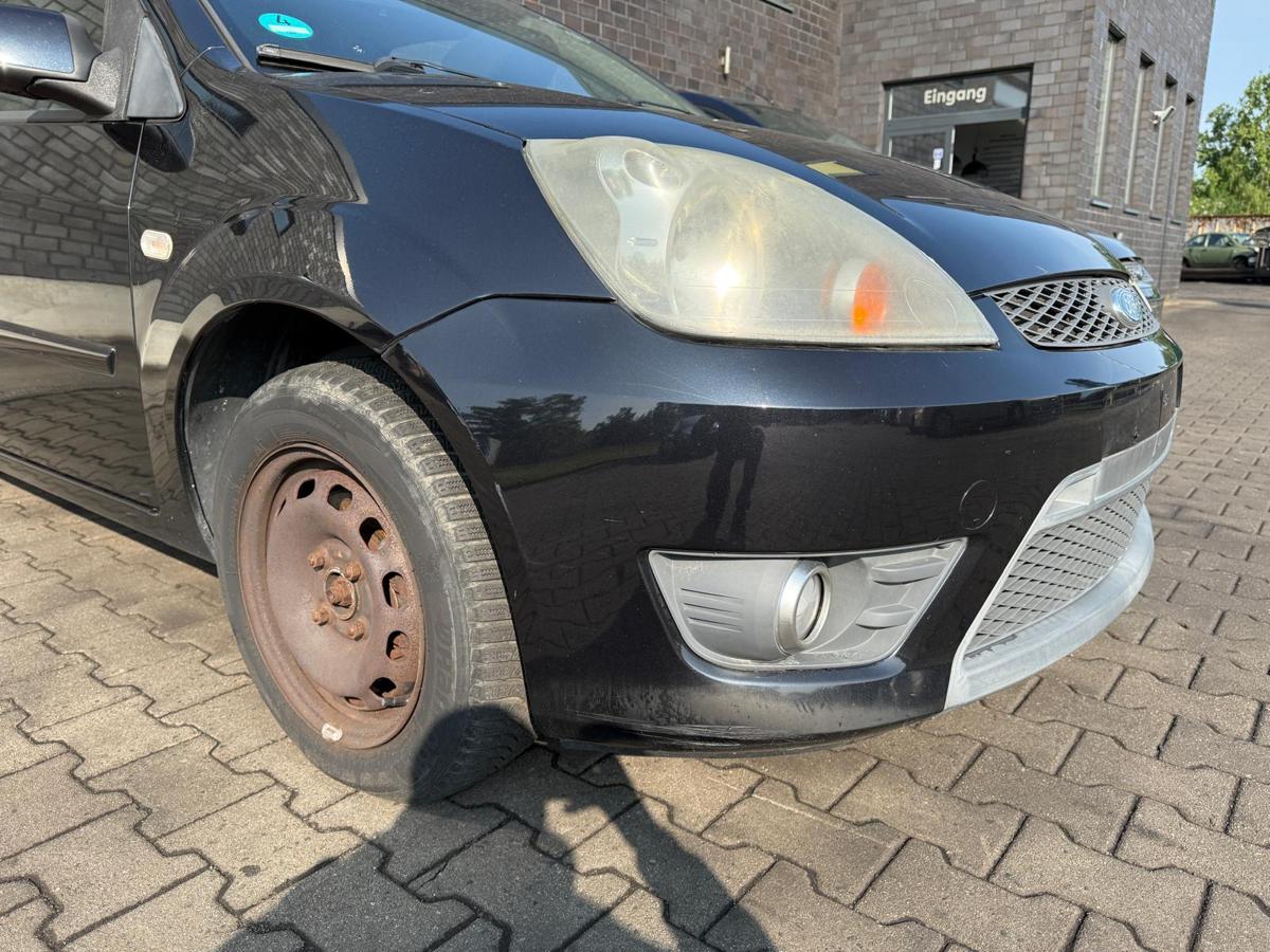 Ford Fiesta JD3 original Stoßstange Stoßfänger vorn Panther Schwarz Facelift BJ08